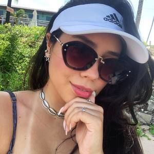 Meet your Posher, Iany